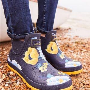 Joules Wellibob Rain boots size 9